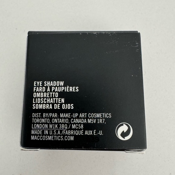 MAC Cosmetics One-Off eyeshadow - Picture 3 of 3